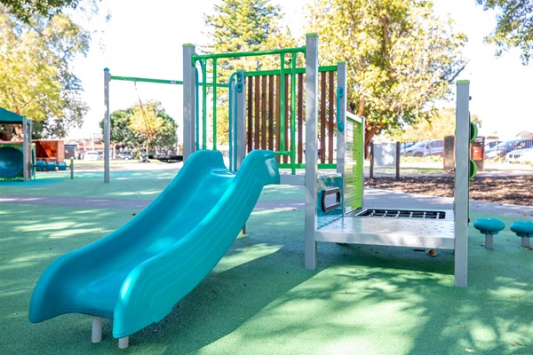 Braithwaite Park toddler playground - 031A3370 HDR